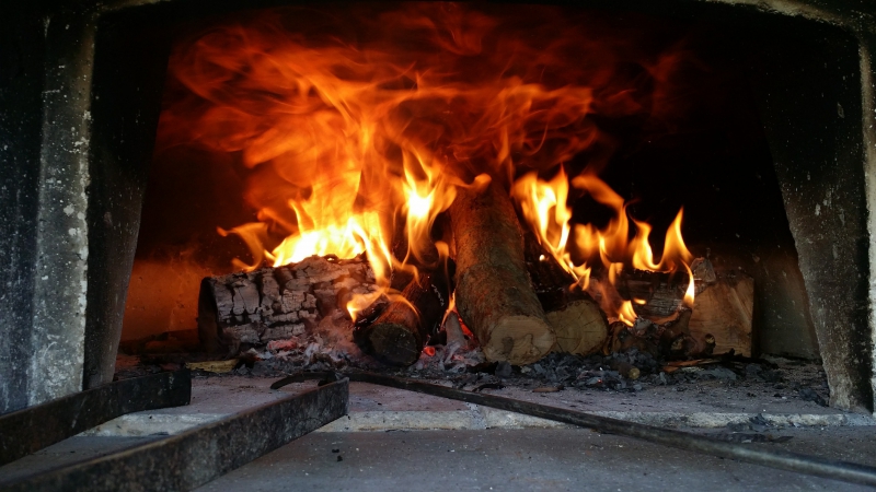 pizzeria-BAUDUEN-min_wood-fired-oven-1960099